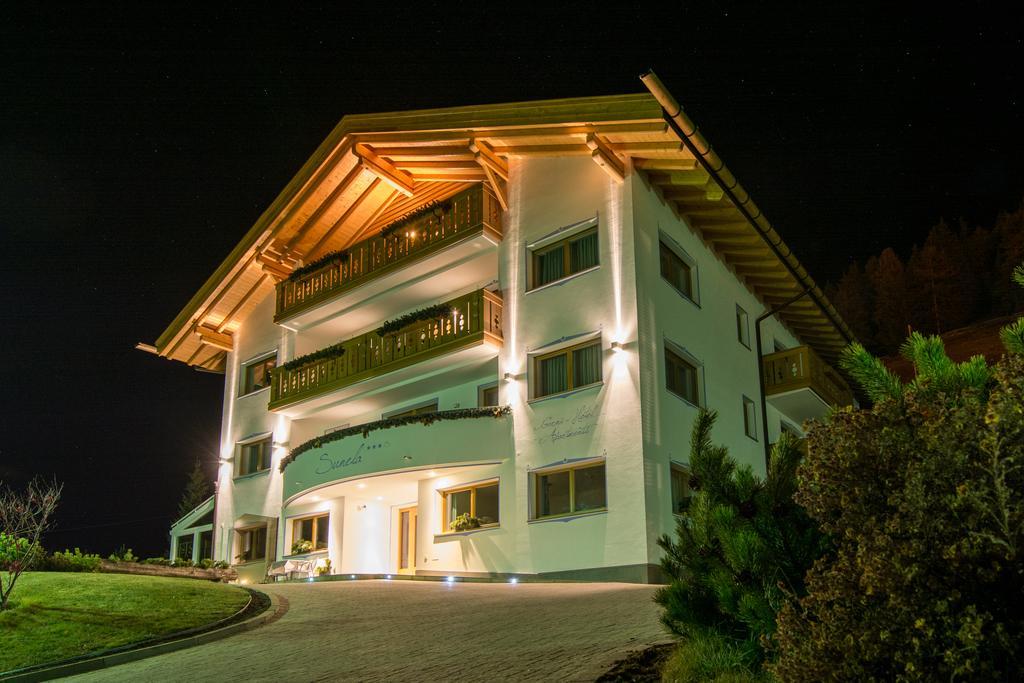 Apartments Sunela Selva di Val Gardena Bagian luar foto