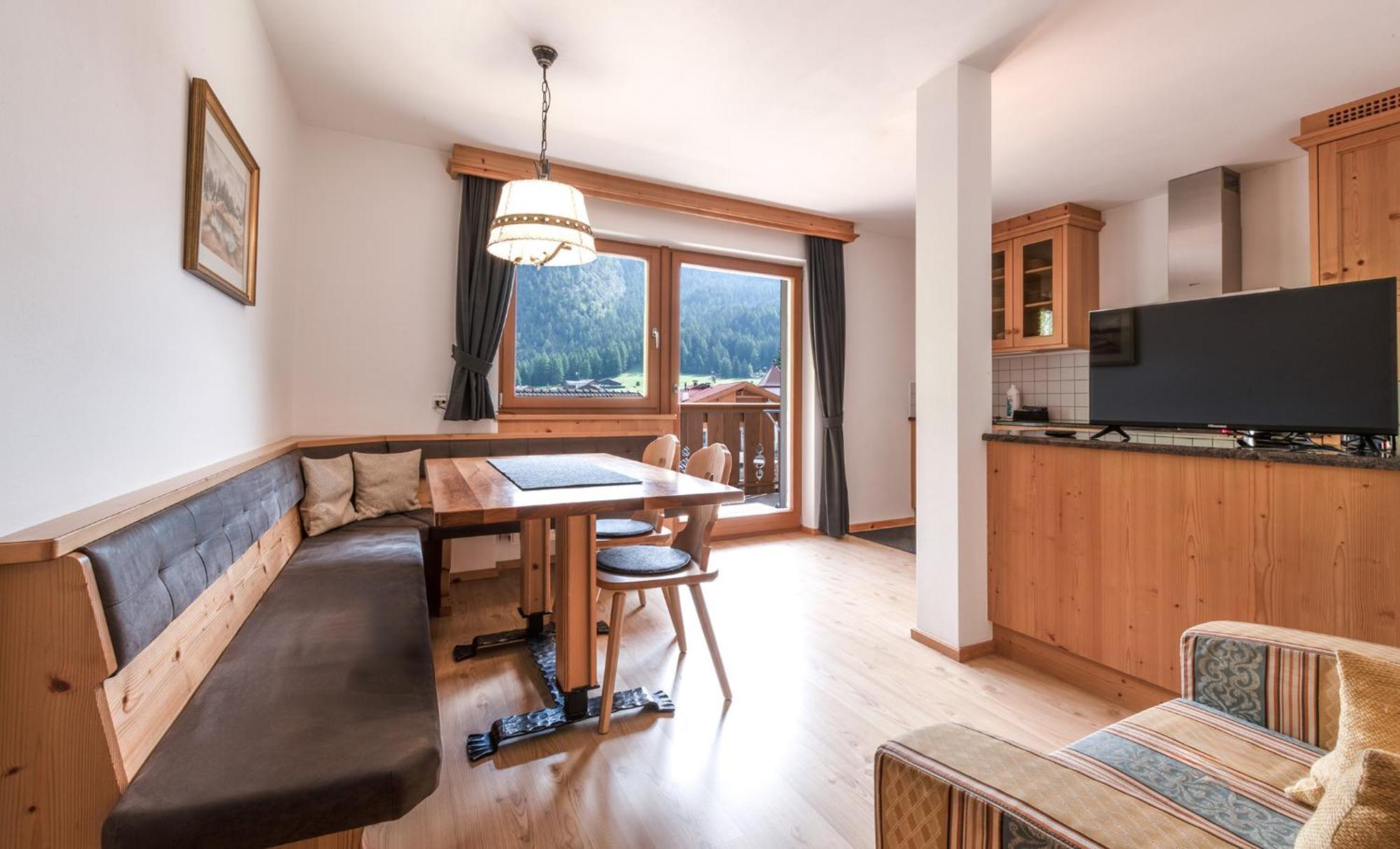 Apartments Sunela Selva di Val Gardena Bagian luar foto
