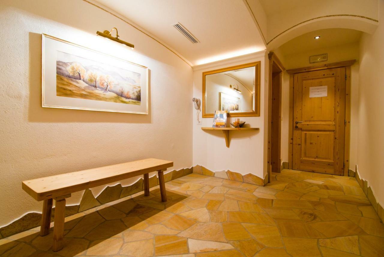 Apartments Sunela Selva di Val Gardena Bagian luar foto